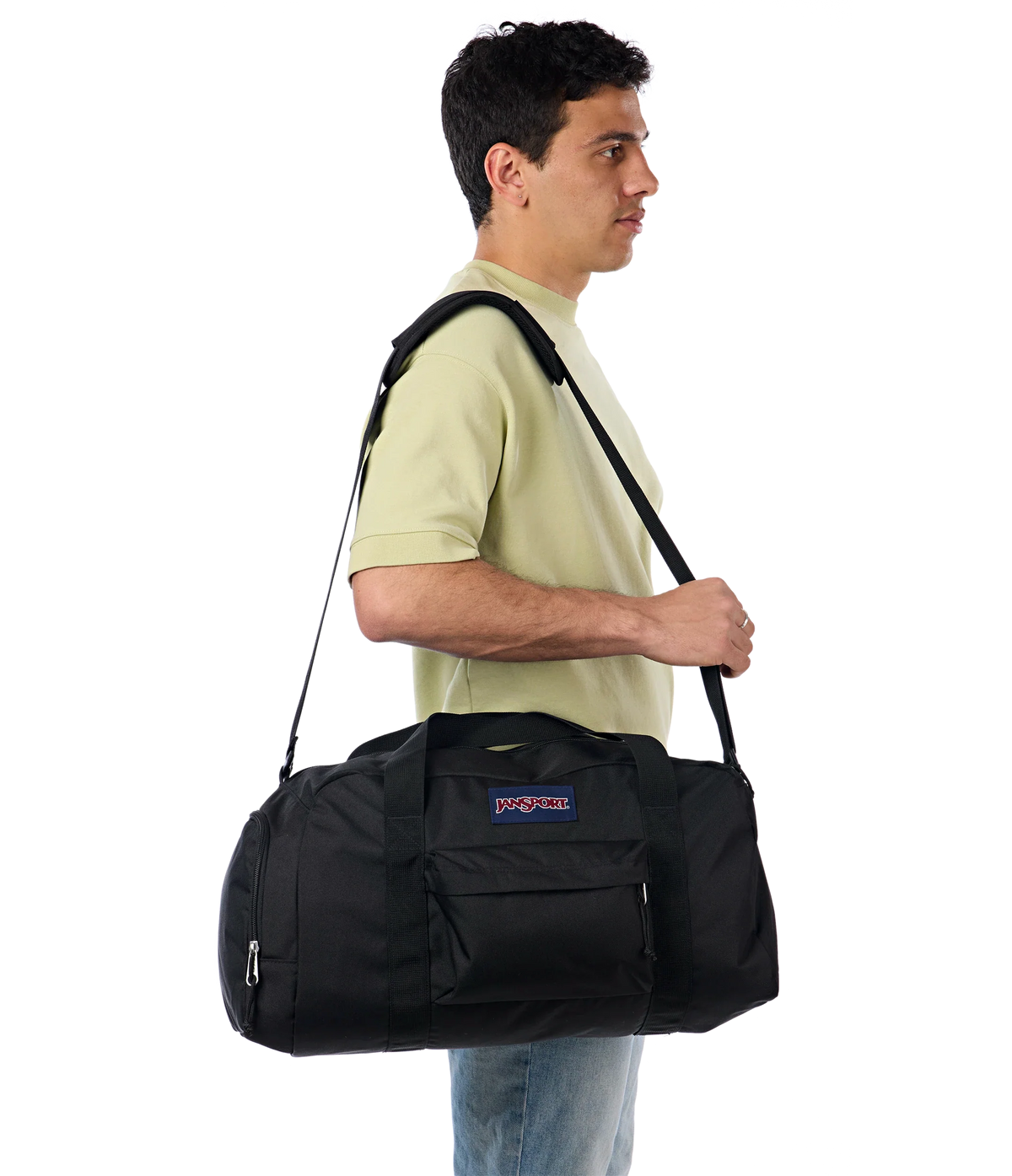 weekender-medium-duffel-l8 JS0A85VF008-MODEL.webp