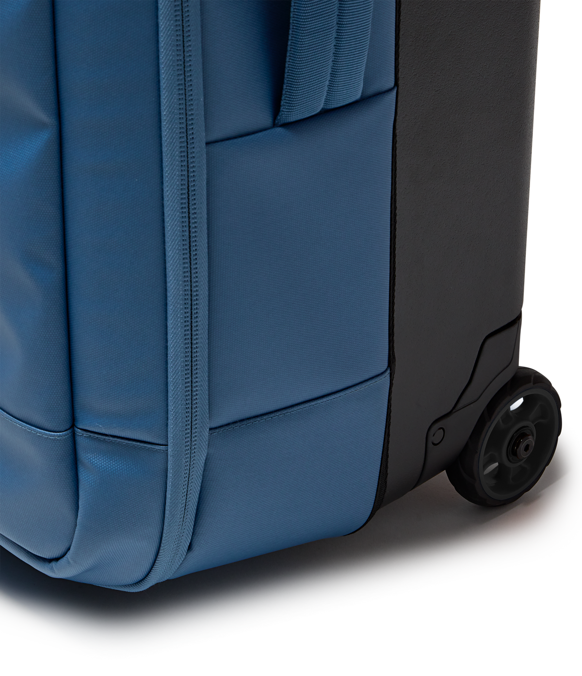 good-latitude-30-rolling-duffel-k1 JS0A86EOEW5-DET4.png