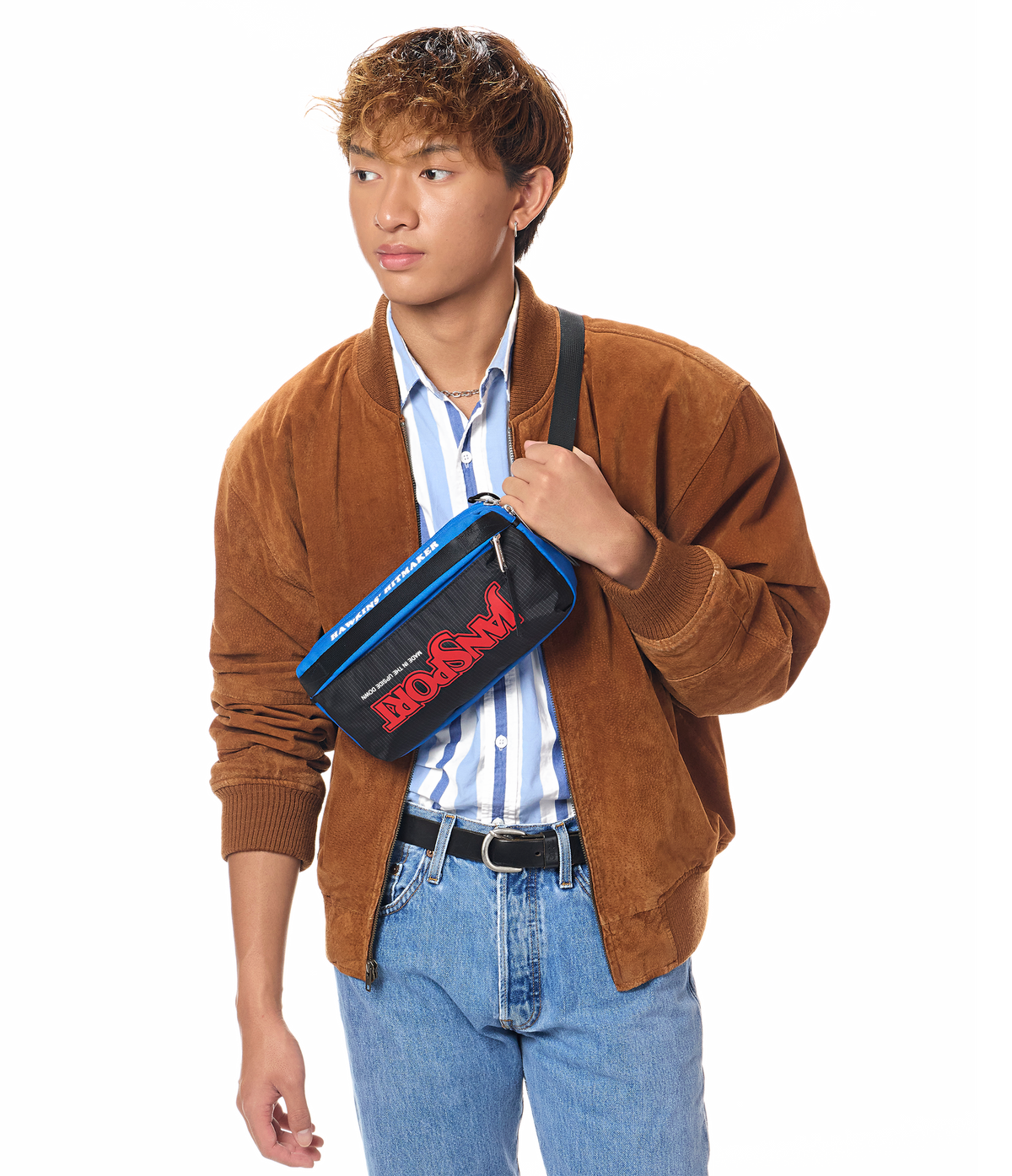 washington-waistpack-squawk-radio-r9 JS0A898CA2S-MODEL.png
